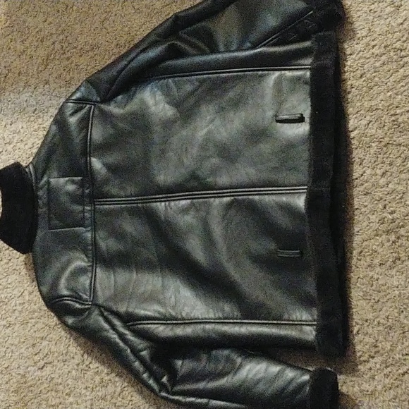 Mark Alan New York Shearling - Picture 12 of 16